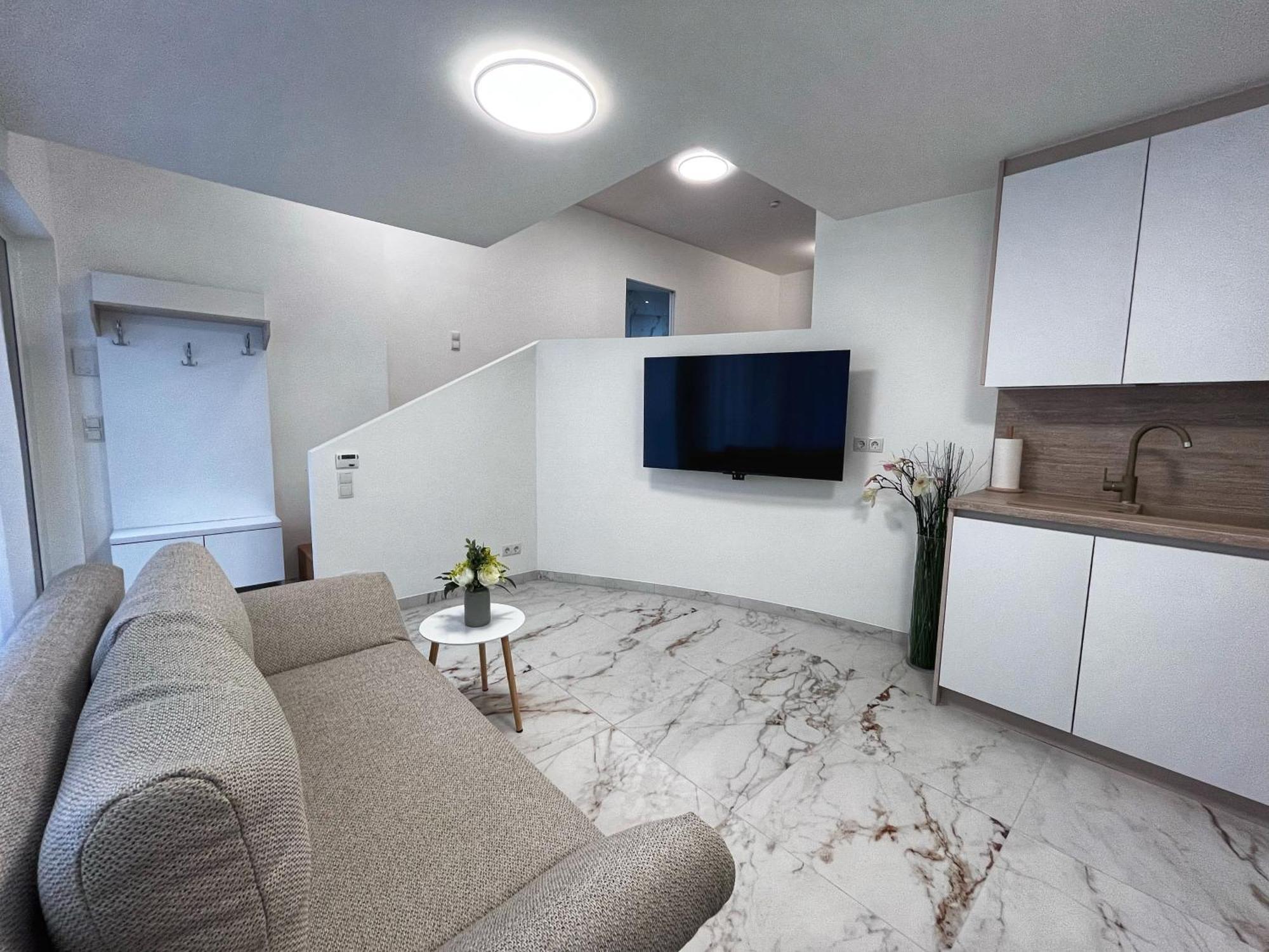 Danube22 Apartment 4 Wina Bagian luar foto